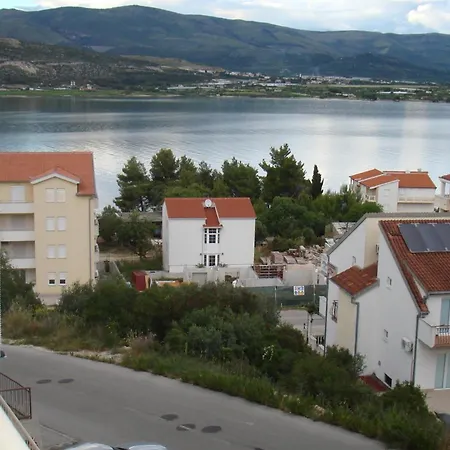 Apartament With Parking Space Mastrinka, Ciovo - 24035 *